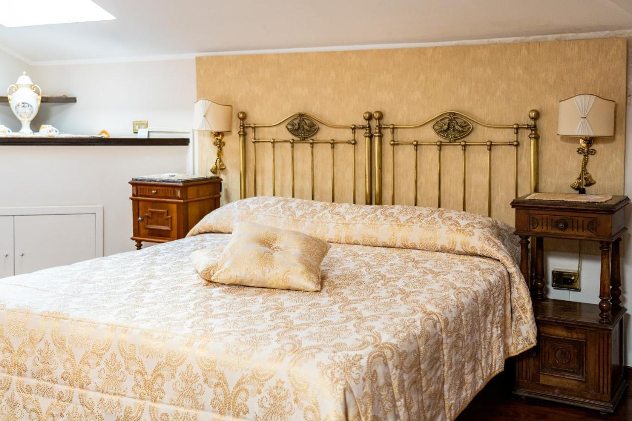 Real Borbone Panzió Caserta Kültér fotó